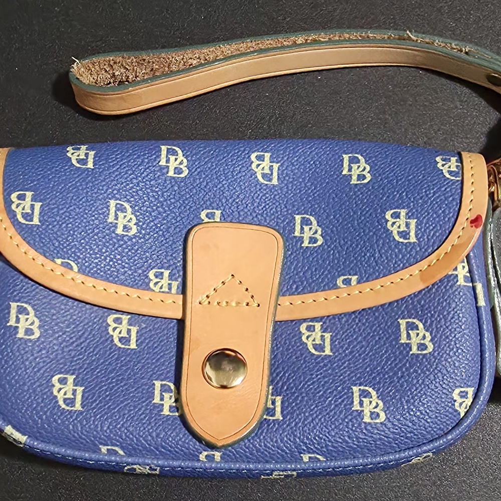 Dooney & Bourke Wristlet